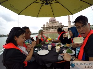 Hi-Tea Cruise Tasik Putrajaya